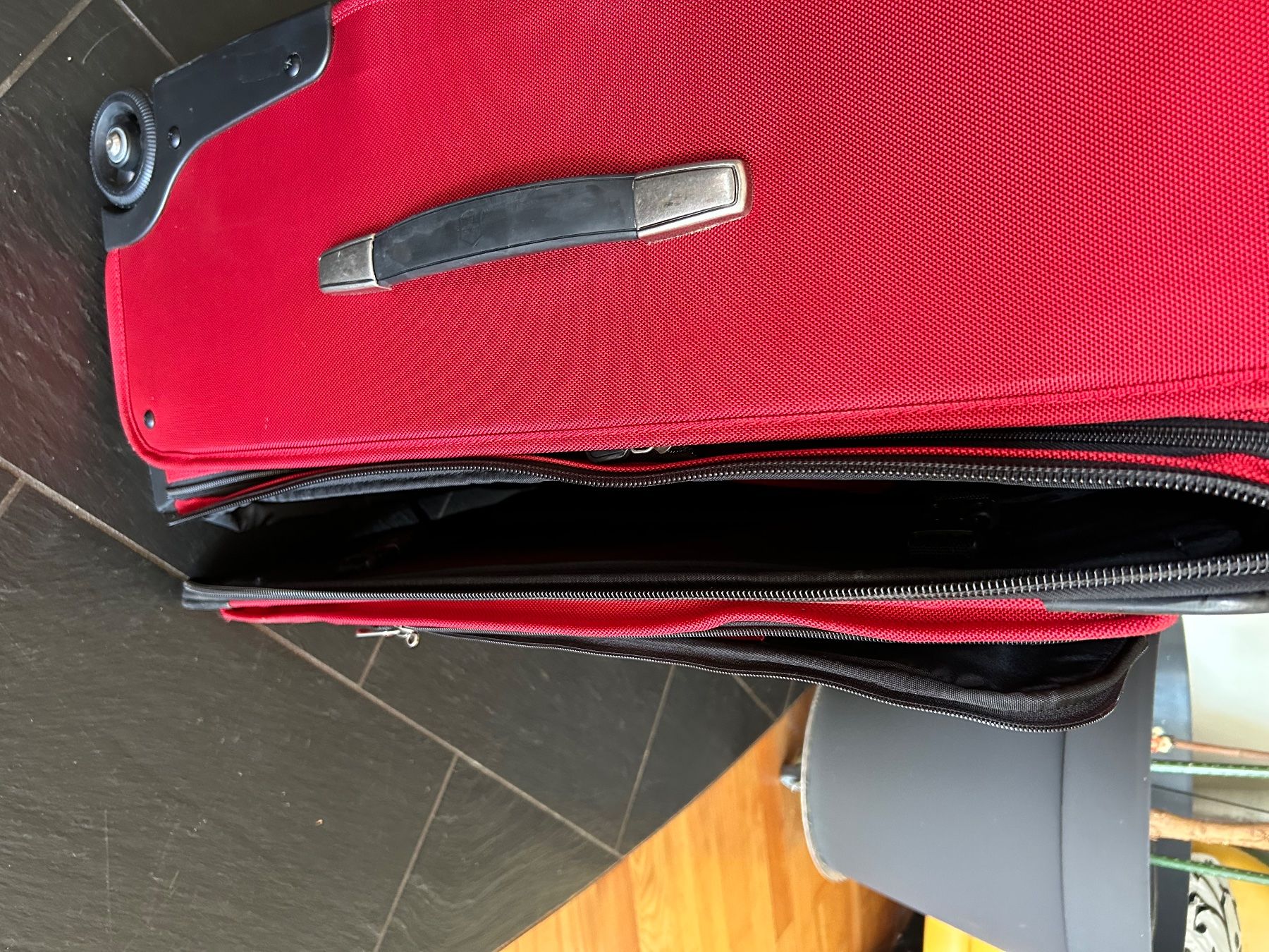 Victorinox Valigie: Grosser, stabiler Koffer – Usato da Zumikon venduto da Uranus88 3