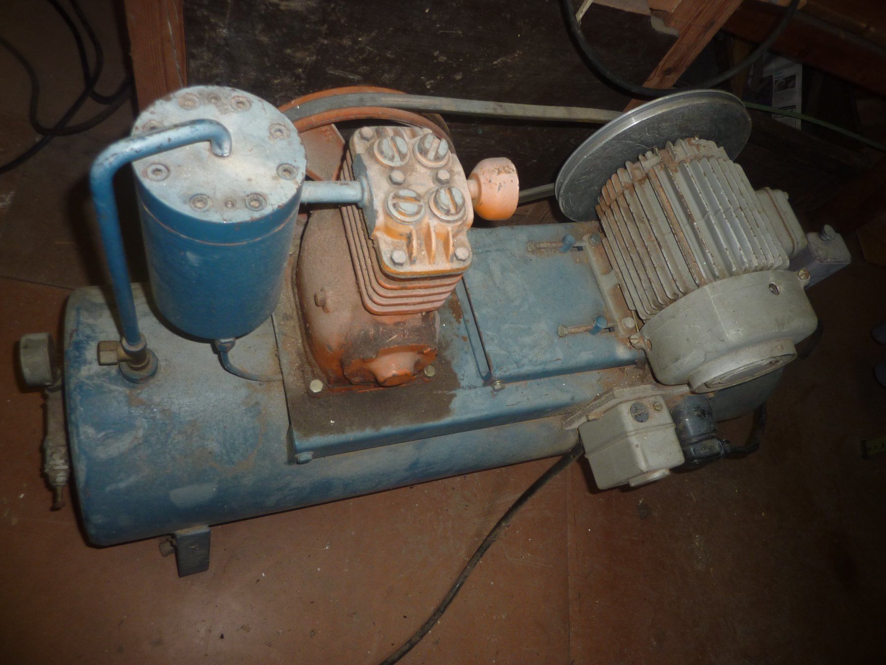 Compressori: Grosser Kompressor, nähe Baden – Usato da Triengen venduto da Nussbaum14 7