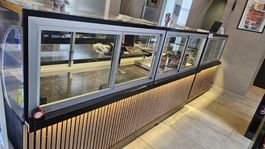 Kühlvitrine für Bäckerei schwarz guter Zustand