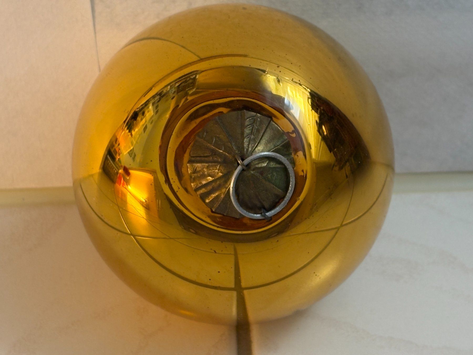 Tutte le decorazioni: Wunderschöne, antike Biedermeier-Kugel, goldfarbig – Usato da Gossau/ZH venduto da amazonas66