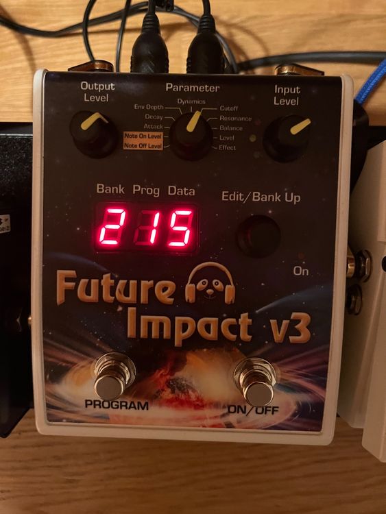 Future impact synth pedal Kaufen auf Ricardo