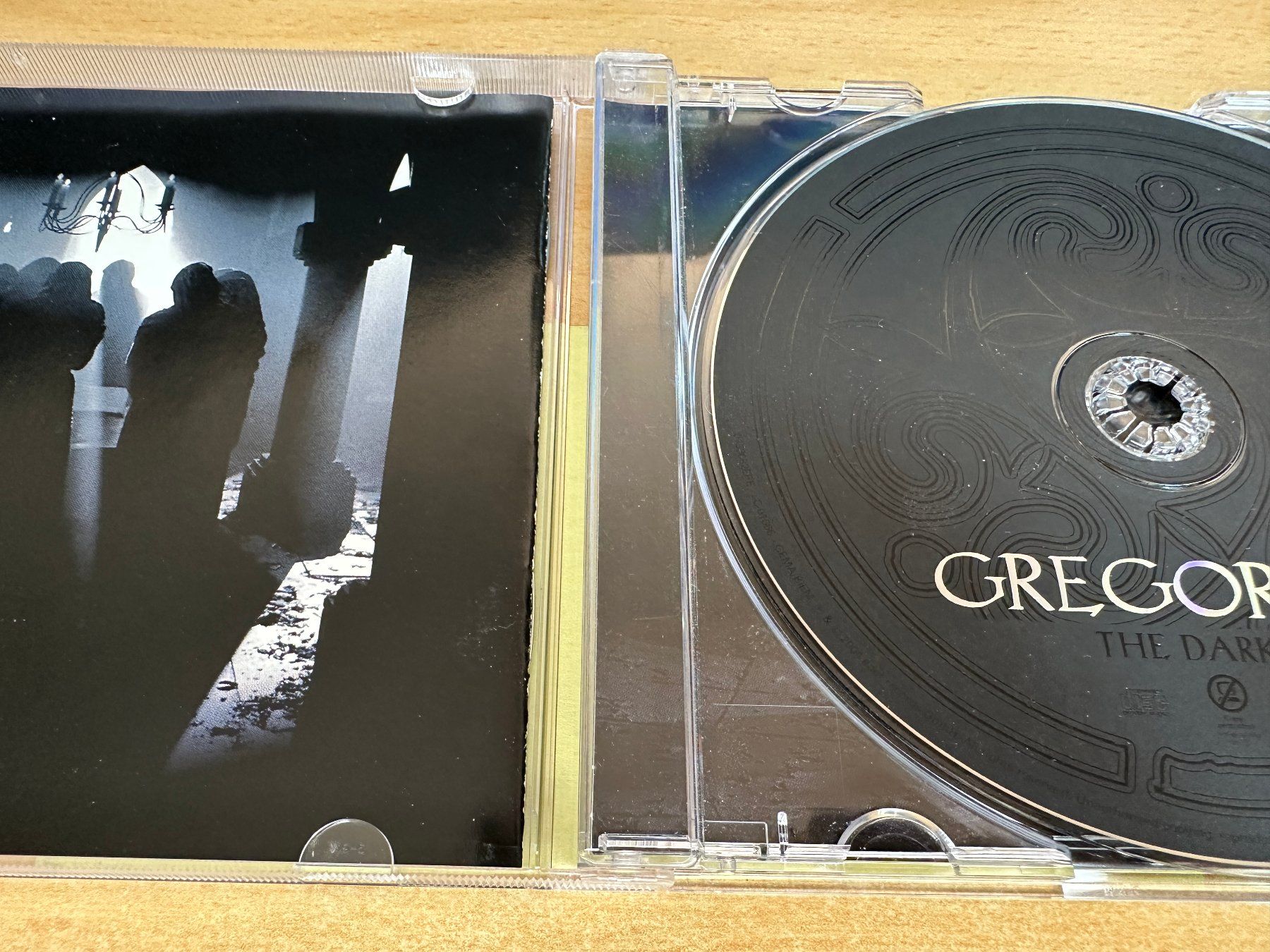 CD: X2 Gregorian – The Dark Side – Usato da Rikon im Tösstal venduto da Alpenmutz 2