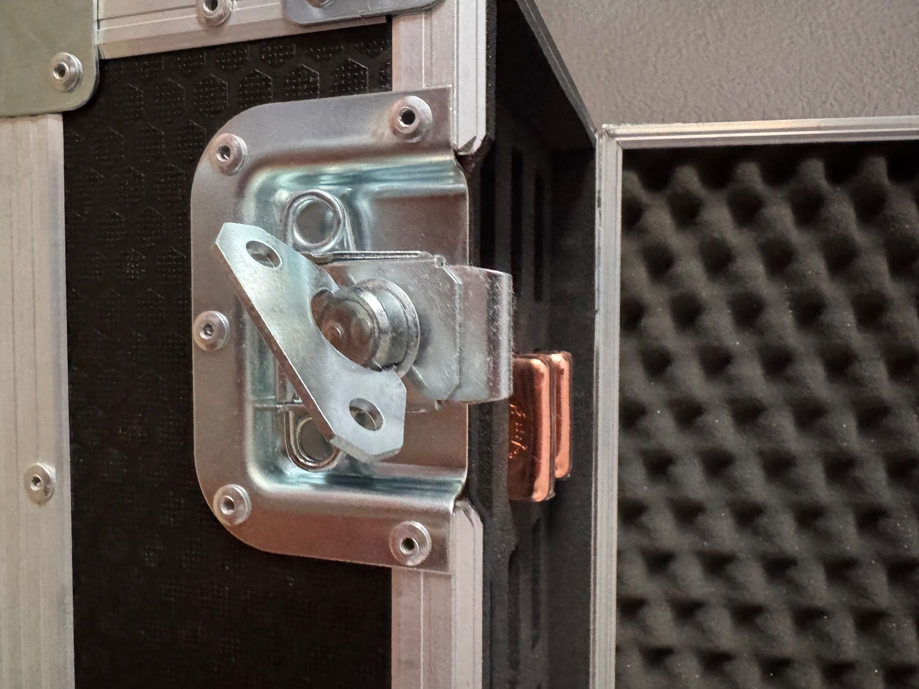 Recipients et similaires: Custom boxes for 1 KG silver gold bars box for 20KG – Neuf avec emballage d'origine à Morschach par bic_7kkl 2