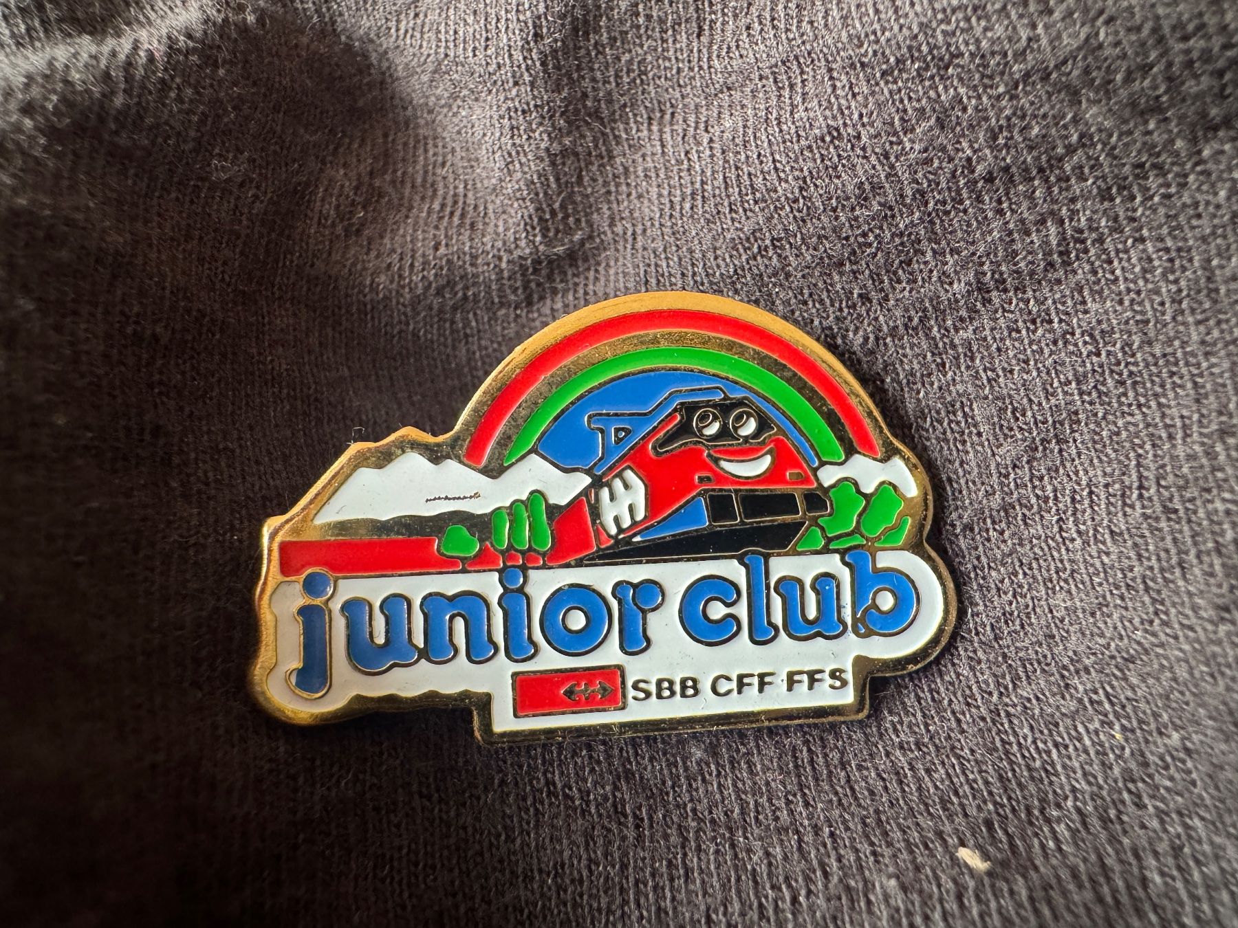 SBB/CFF/FFS Placchette & Badge: Pin pins SBB CFF FFS Junior Club – Usato da Neuchâtel venduto da _Easy_to_Find_