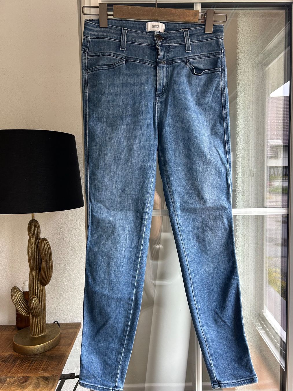 Closed Jeans: CLOSED Skinny Pusher - W28 – Usato da Illnau venduto da Monkky 4