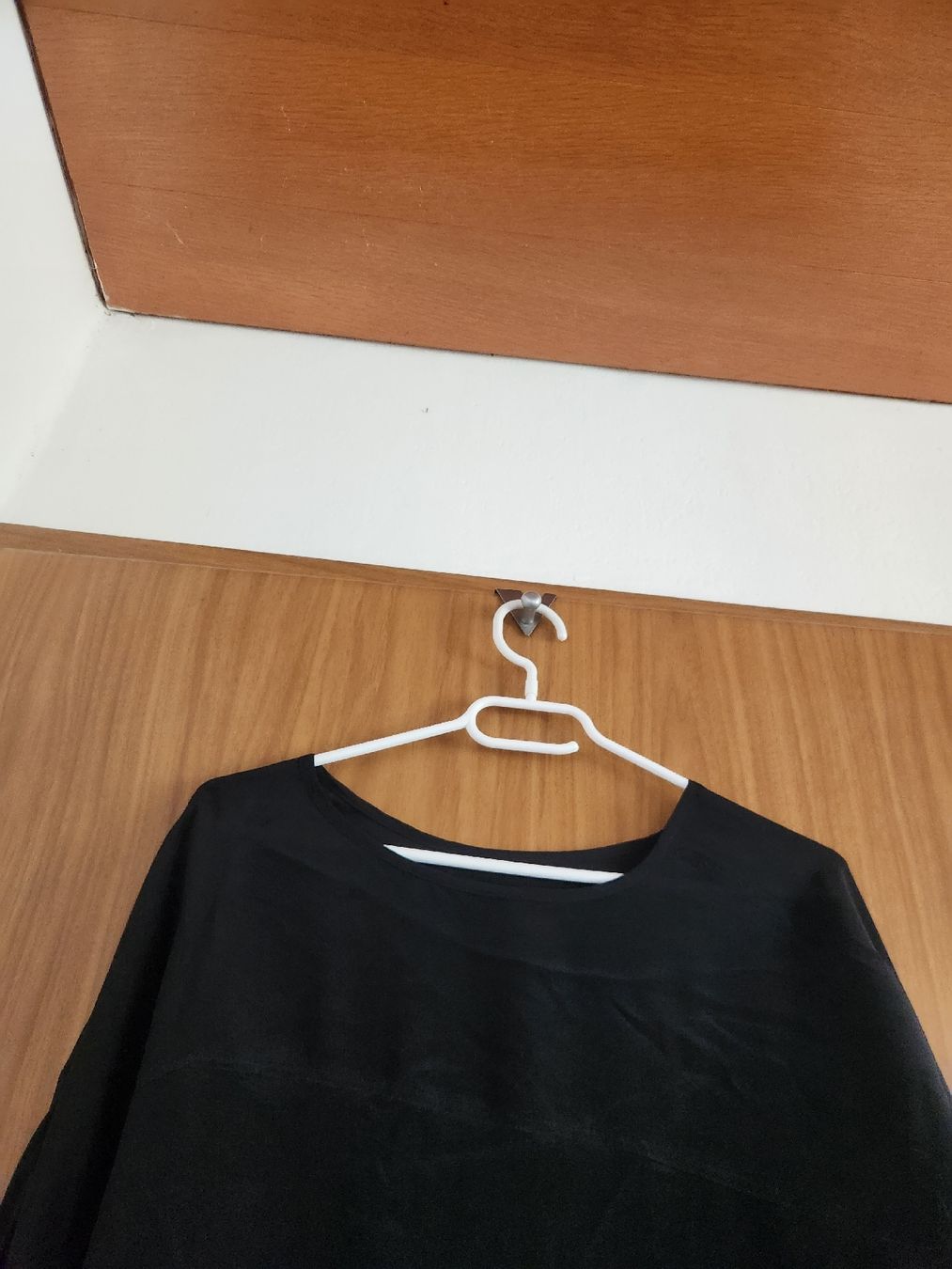 Blusen: Haut en soie noir taille unique  – Gebraucht aus Niedergösgen von Eva2410 3