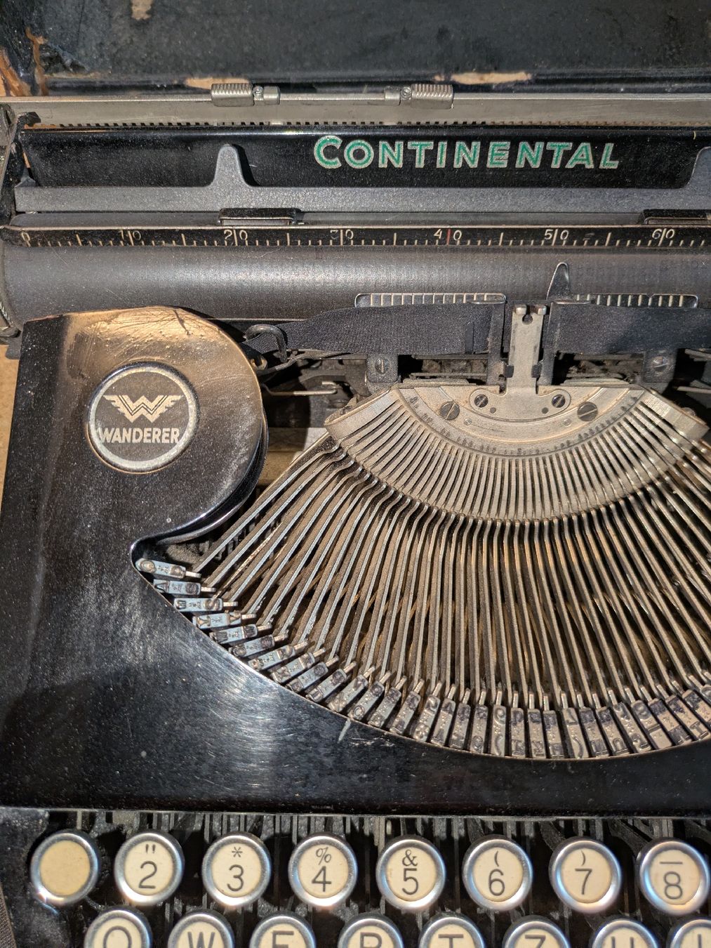 Continental Macchine da scrivere: Retro Schreibmaschine  – Usato da Interlaken venduto da stalfran 2