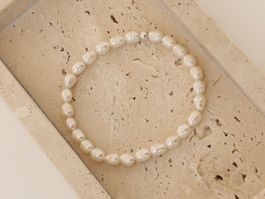 Bracelet made of freshwaterpearls / Süsswasserperlen Armband