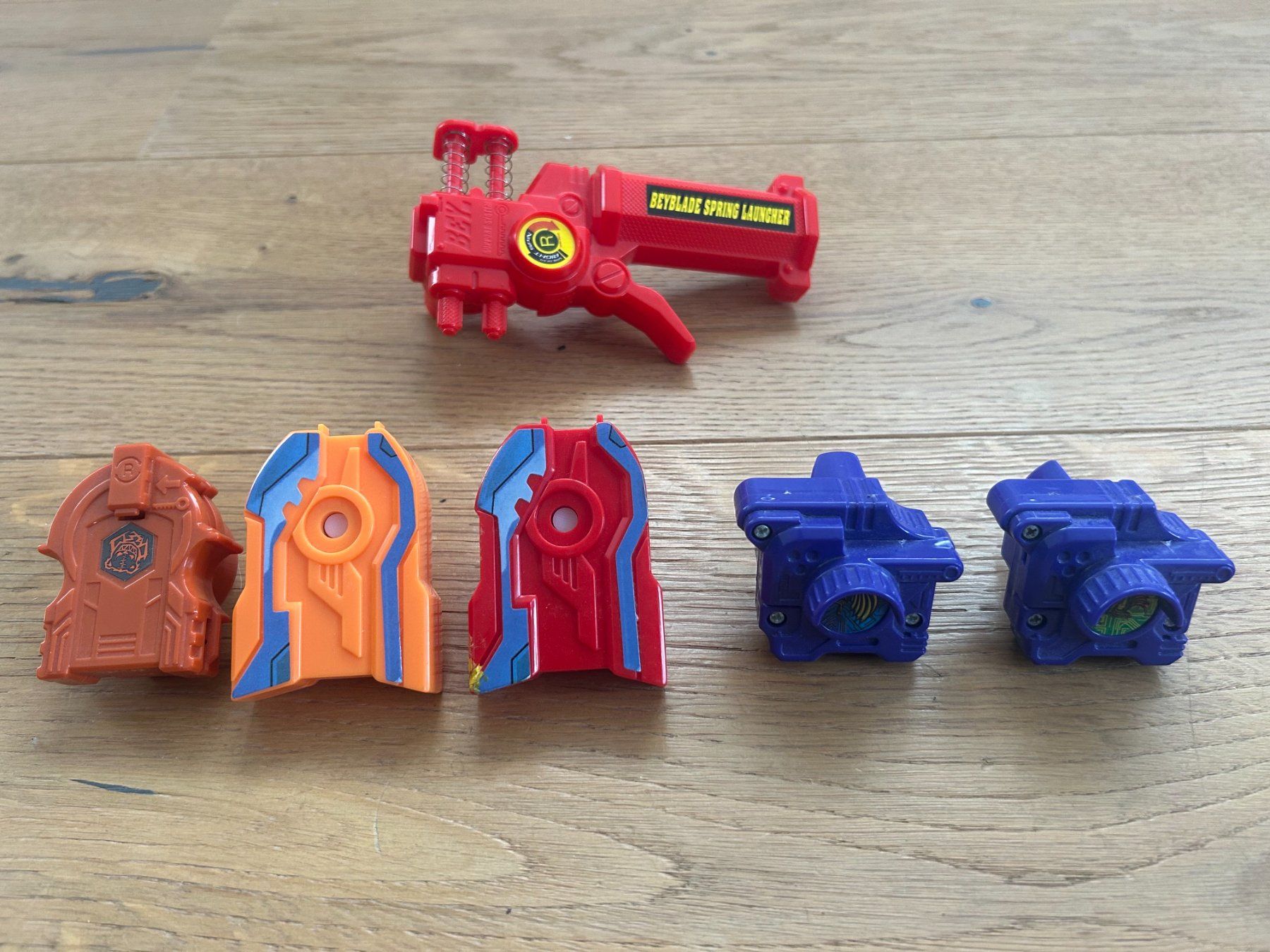Spielzeuge: Beyblade- Set mit 4x Beyblades – Gebraucht aus Grub AR von DukeStatham 8