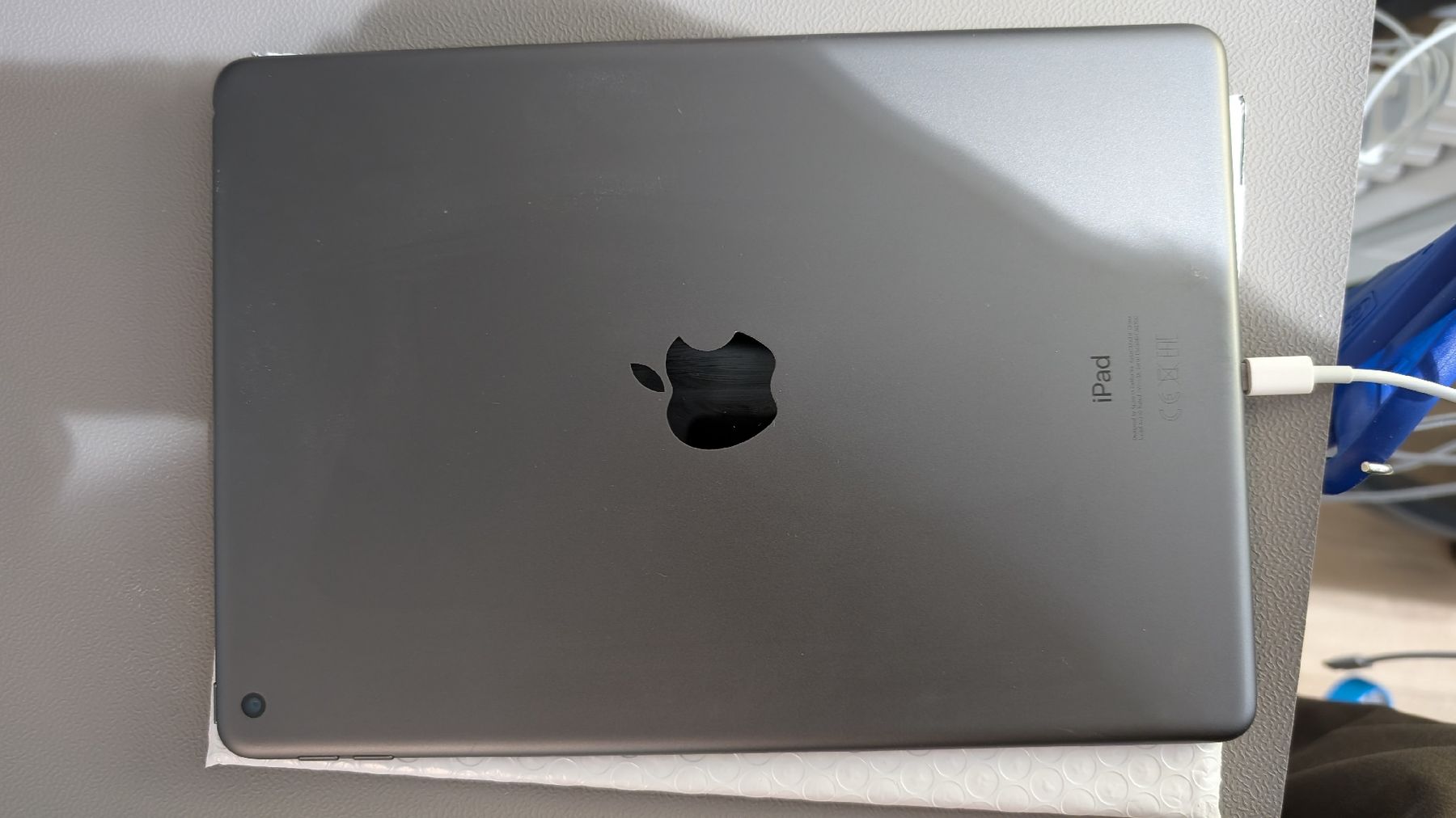Apple Tablet PC: ipad 8th gen 32GB blk. gebraucht – Gebraucht aus St. Gallen von MSRWSR 1