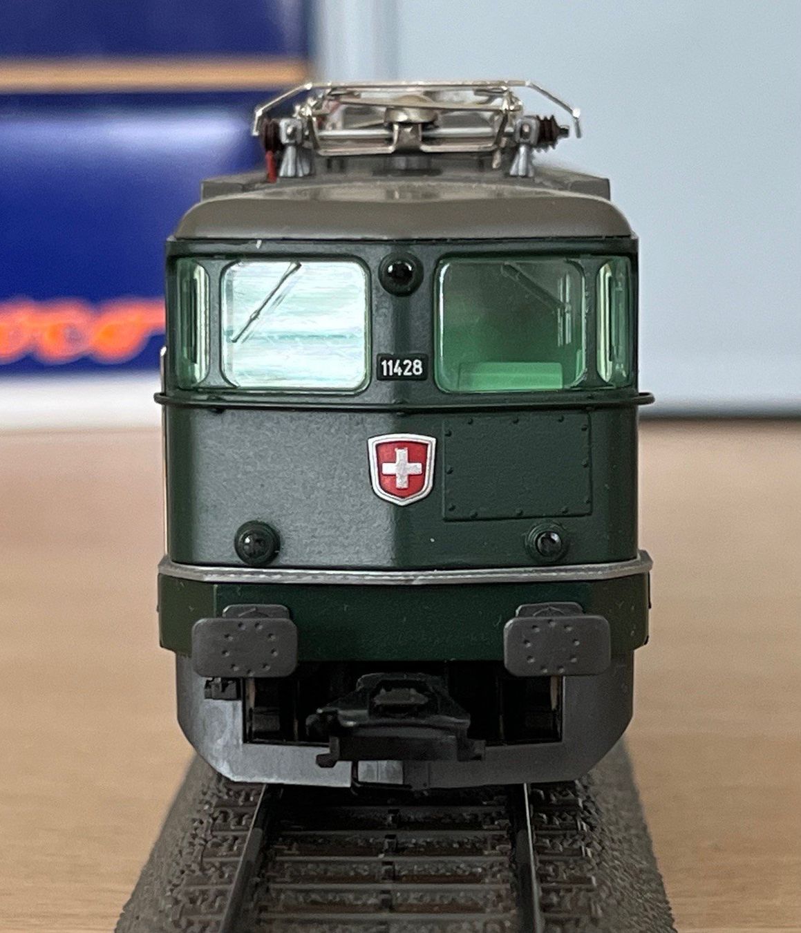 Märklin Modellini di ferrovie: Märklin Ae 6/6 und Re 460 - AC digital – Usato da Winterthur venduto da dond1 3