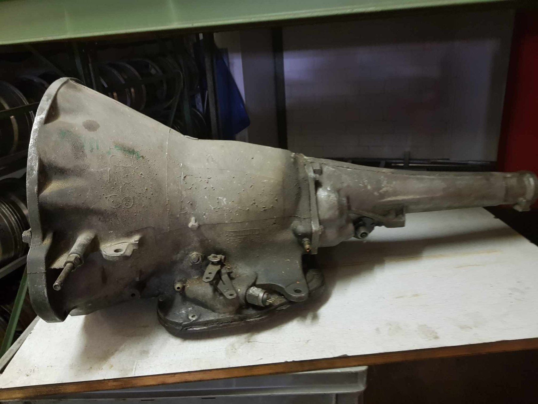 Mopar Tutti pezzi di ricambio auto: Mopar Automatikgetriebe A727 Small Block – Usato da Niedergösgen venduto da usc_tt5r 1
