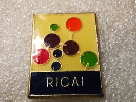 Ansteckpin 14: Ricai