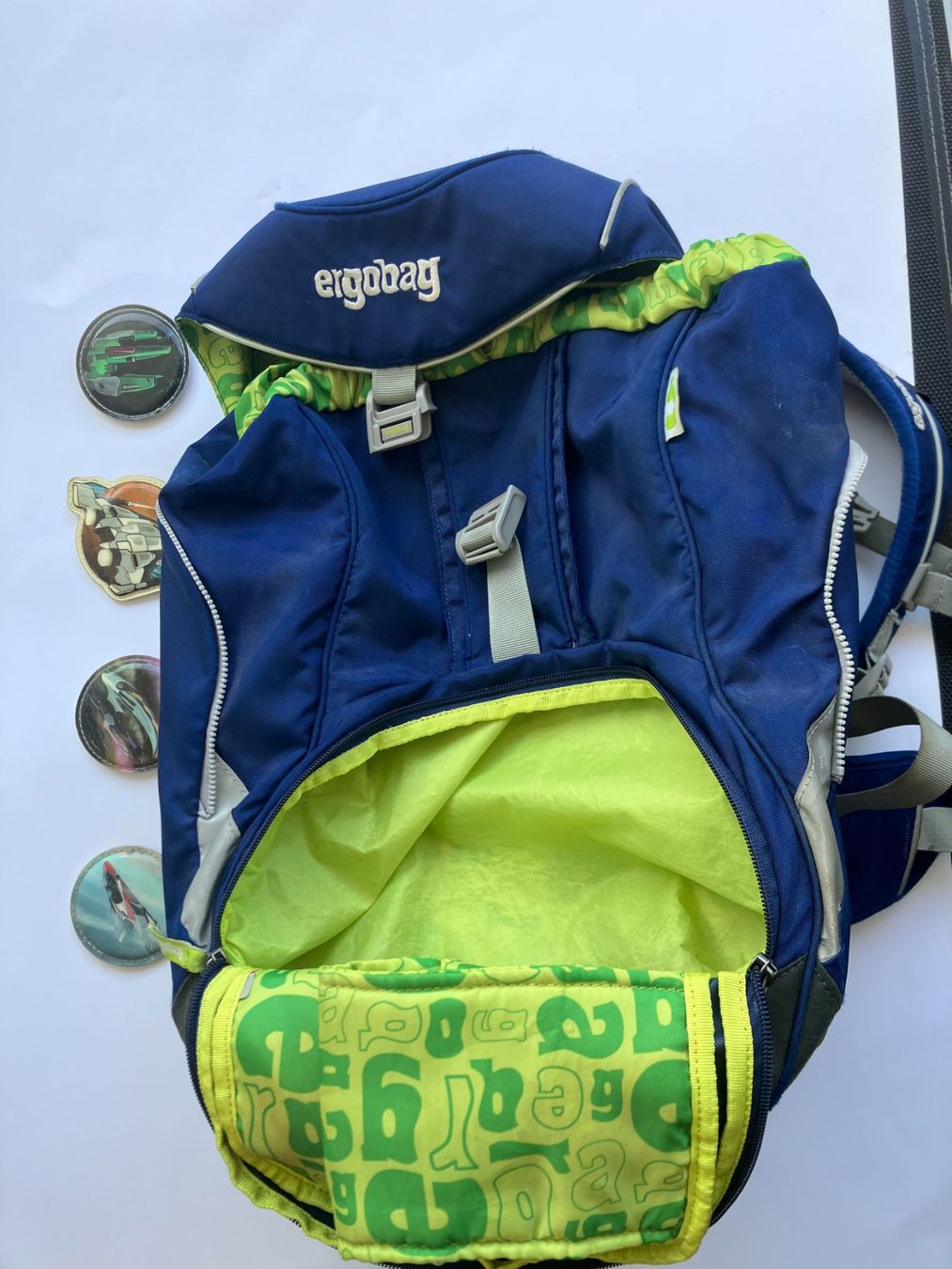 Borse & Zaini: Ergobag Schulrucksack Schulthek mit 4 Kletties – Usato da Steinmaur venduto da euv-2176 3