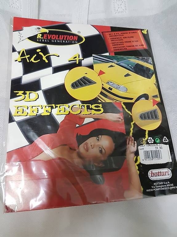 Sticker: Nuovi accessori per auto – Usato da Giubiasco venduto da ton_vpl7
