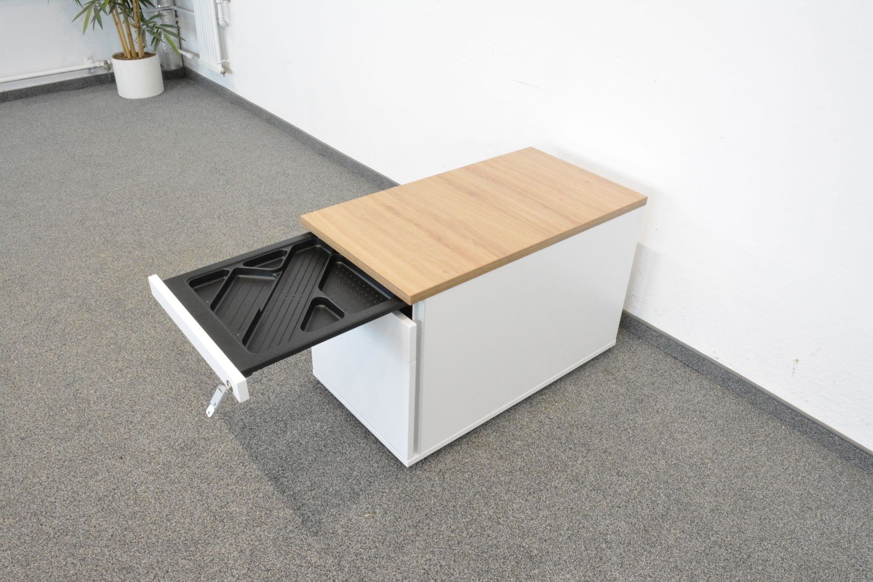 Banconi: Haworth Mobile Storage Roll-Korpus Weiss-Eiche – Usato da Schönenwerd venduto da mcofficeshop 3