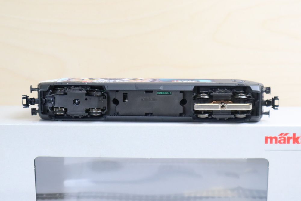 Märklin SBB Re 460 E-Lok VSFL - MFX + Sound - 37467 (Gebraucht) in ...