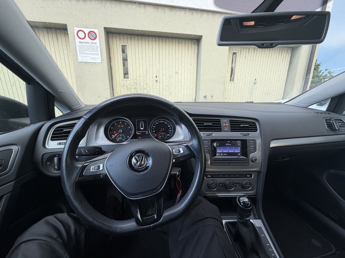 VW Automobili: Golf 7 1.2  unffall – Usato da Luzern venduto da nik_fk55