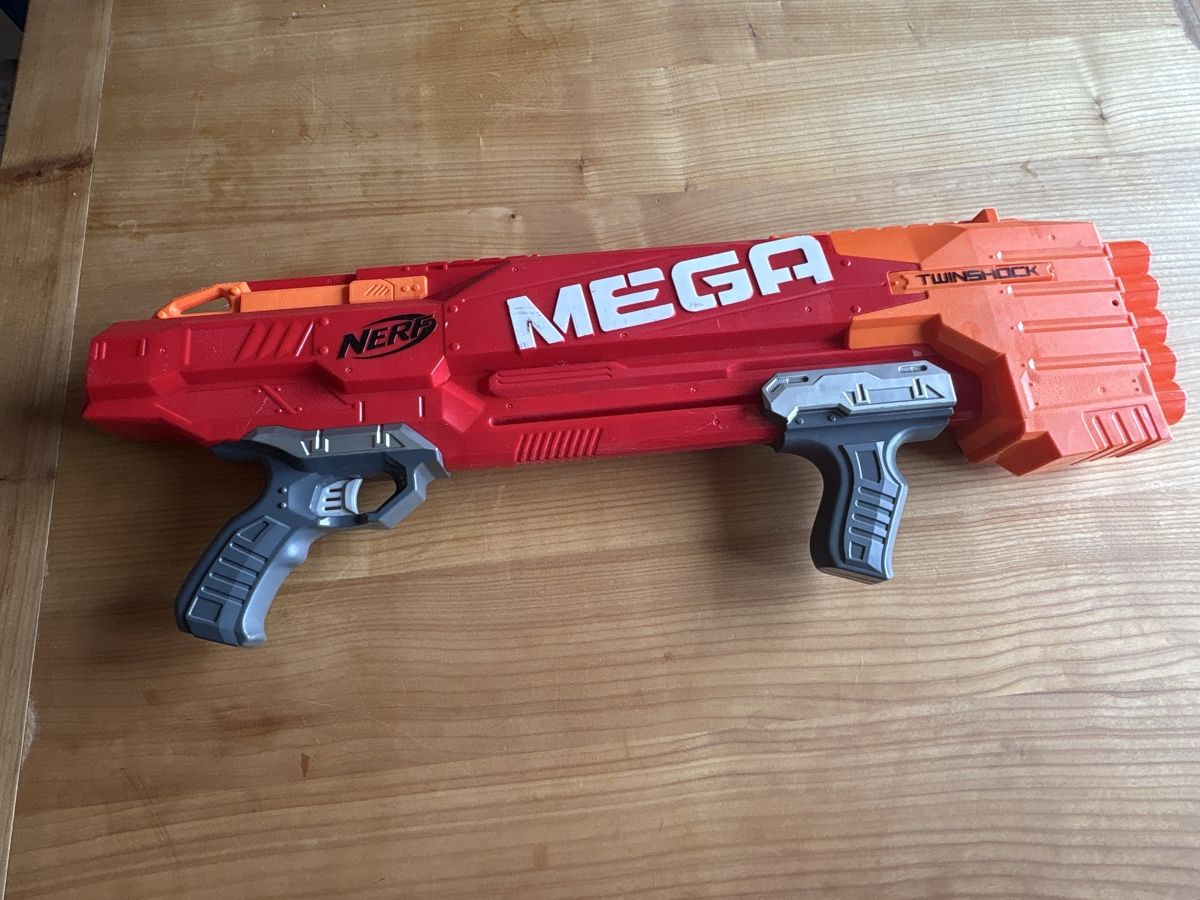 Nerf Jouets: Nerf Mega  – D'occasion à Adliswil par Birkenblatt08