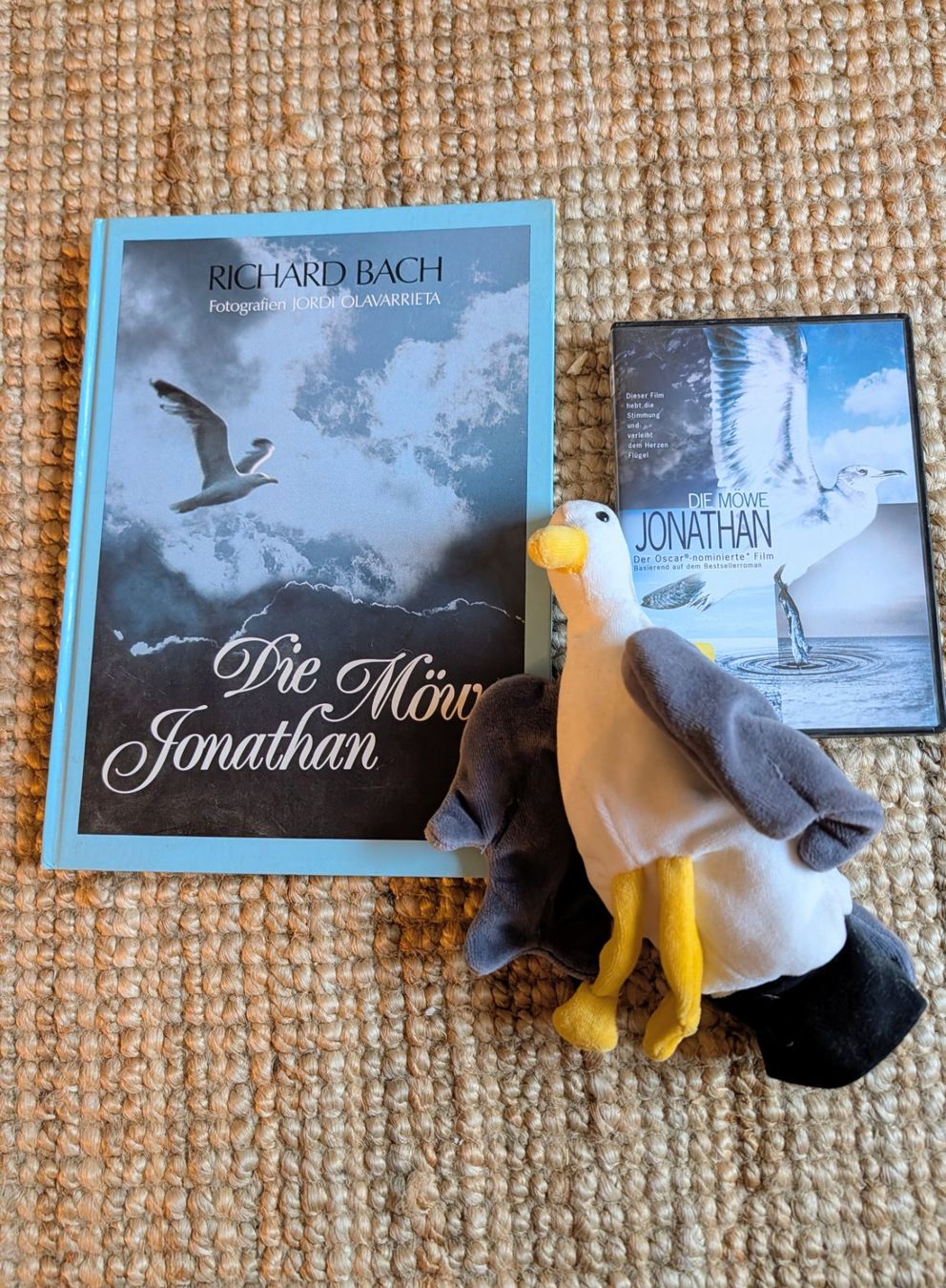 Bücher: Die Möwe Jonathan Buch , DVD und Plüschtier – Gebraucht aus Nänikon von Haexli_70