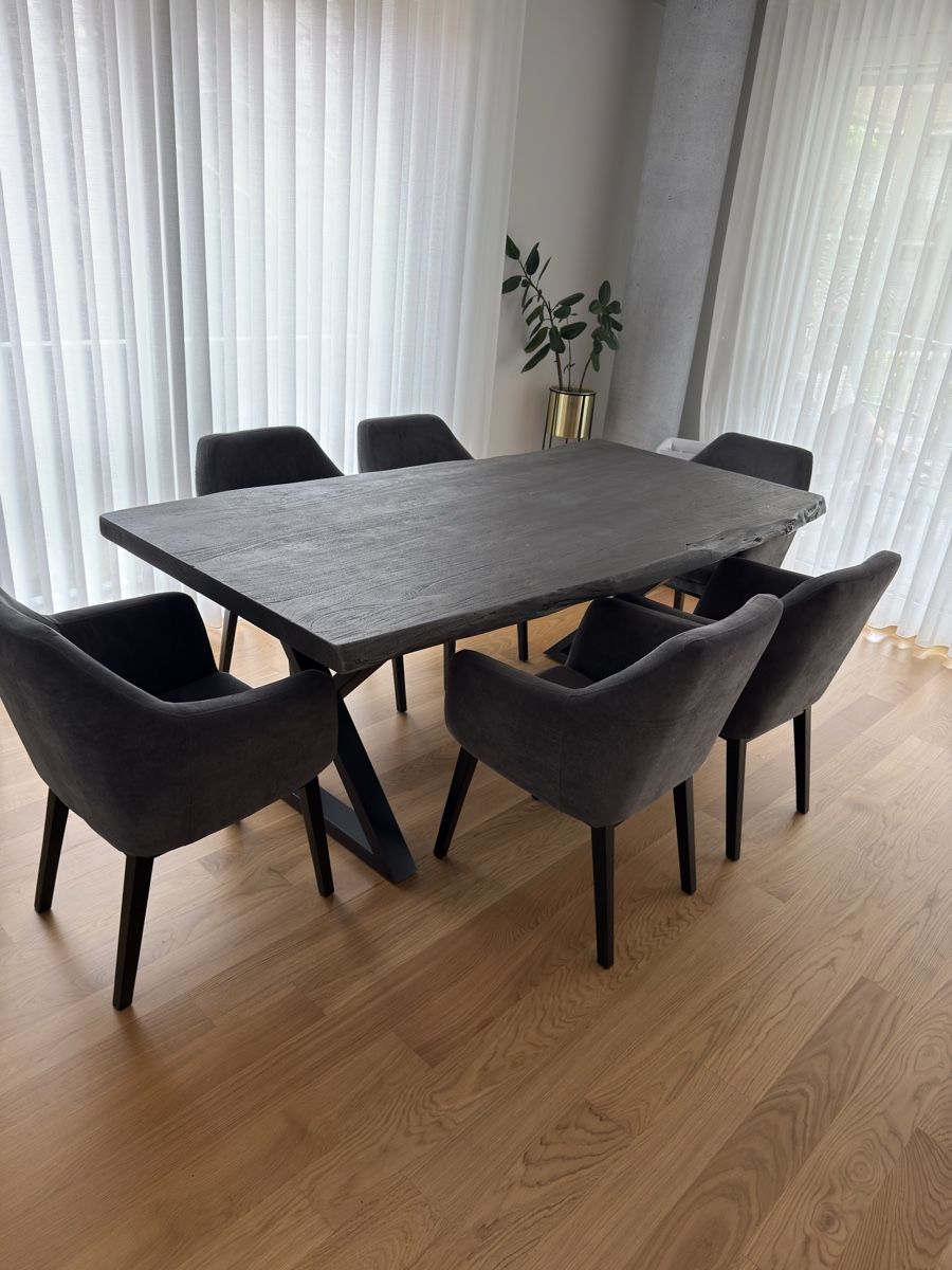 Set de table et chaises: Esszimmer Tisch & Stühle – D'occasion à Basel par Goran992 1