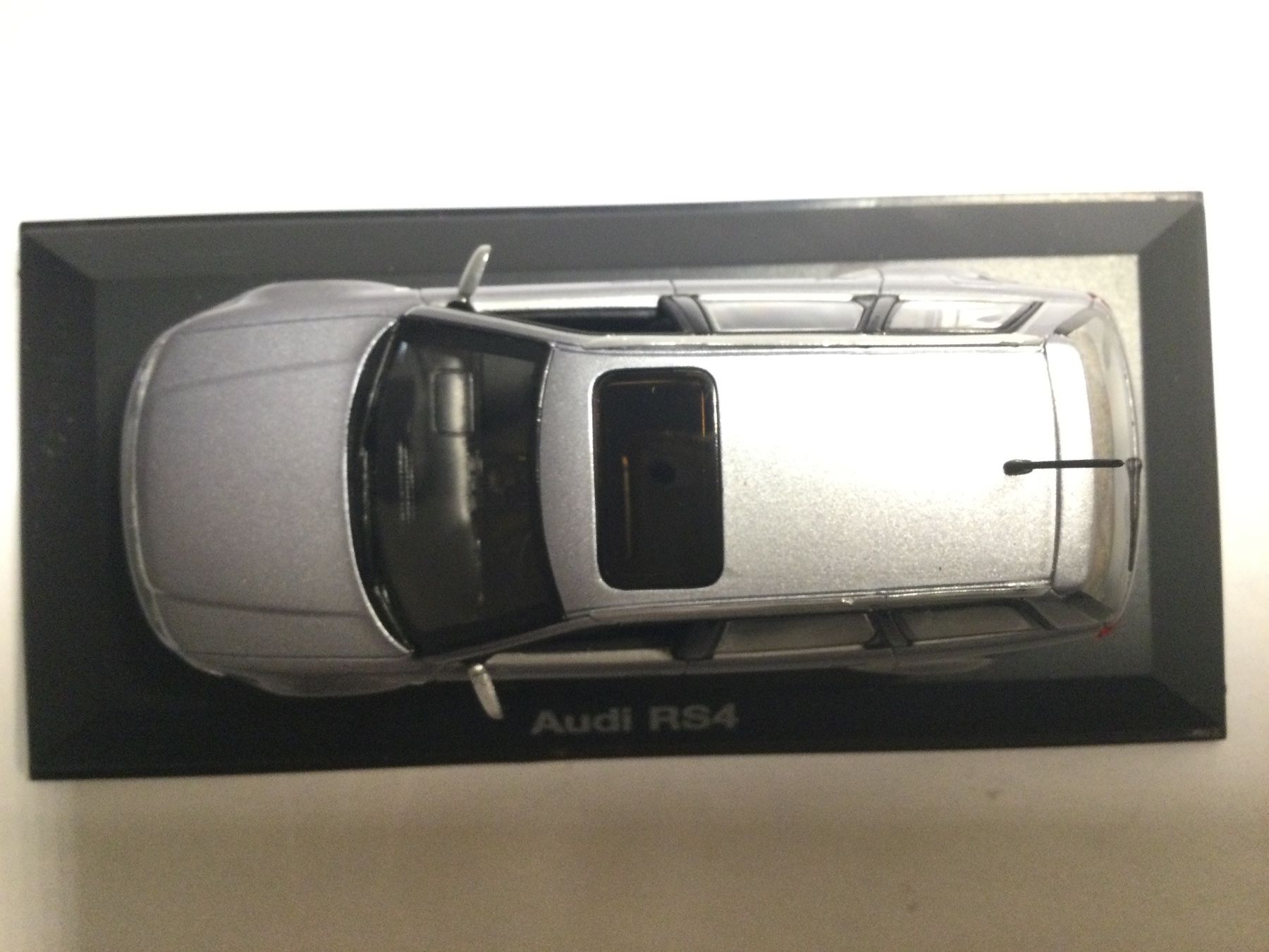 Audi Modellautos: Minichamps 1:43 Audi RS4 Silver 2000 – Neu und originalverpackt aus Herisau von cacamarena09 5