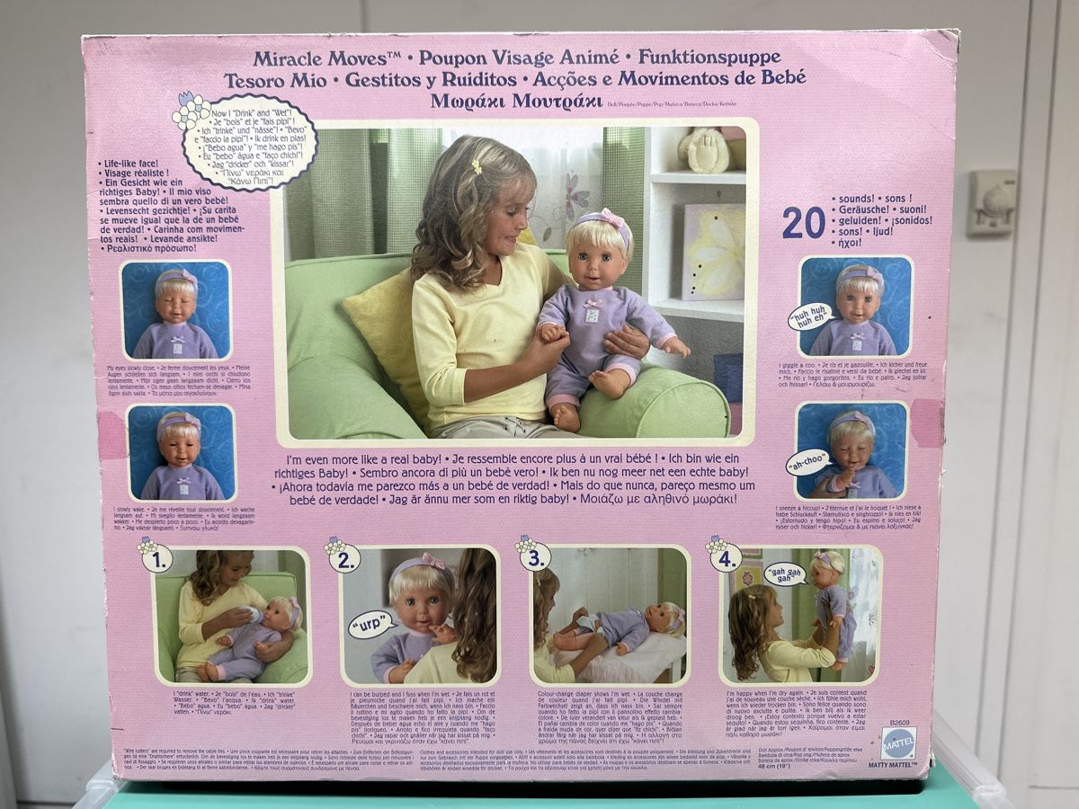 Poupées: Poupée Interactive Miracle Moves, neuf en boîte – Neuf avec emballage d'origine à Versoix par nol_7td7 2