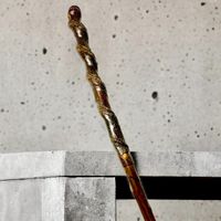 Canne de marche en bois sculpté torsade Art Populaire Suisse