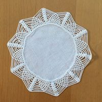 Spitzendeckchen Handarbeit  gehäkelt  rund ca. 13 cm