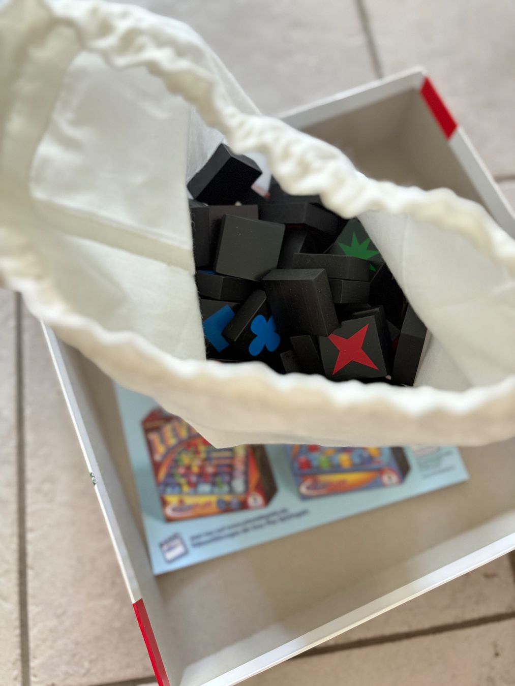 Jeux: Quirkel Gesellschaftsspiel – D'occasion à Thun par EinPunkt 2
