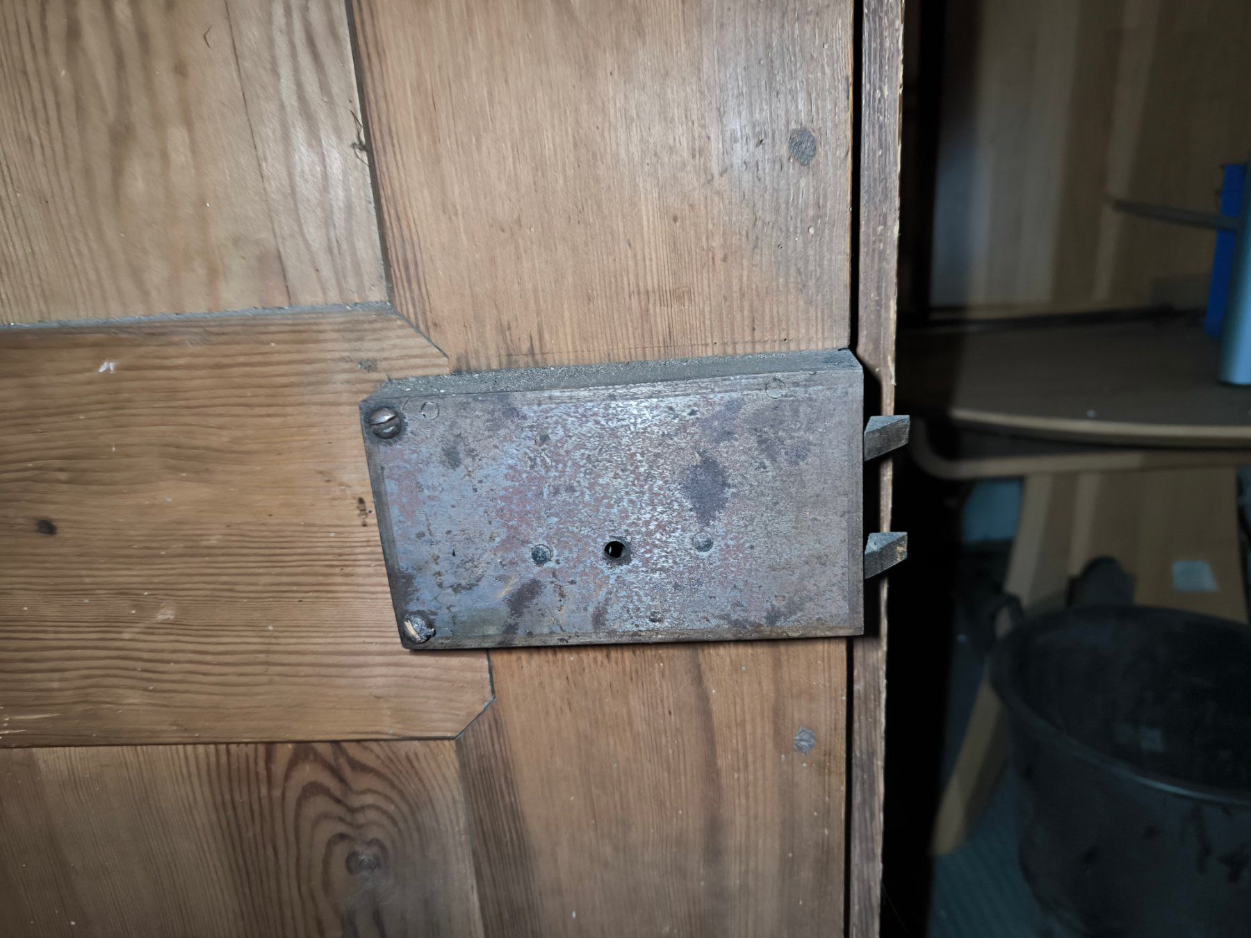 Armadi: Schweizer Bauernscheck- bzw. Hochzeitschrank Keilsystem – Usato da Rorschacherberg venduto da snOOpydOg11 7