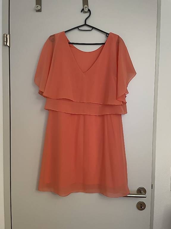 Vila Vestiti & Gonne: Kleid lachs gr S – Usato da Uetikon am See venduto da CarlosN01 1