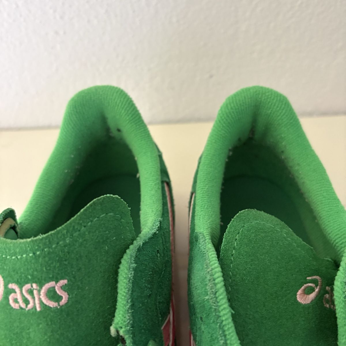 Asics Scarpe da uomo: Asics Skyhand green/pink 44.5 – Usato da Winterthur venduto da LaBodega 6