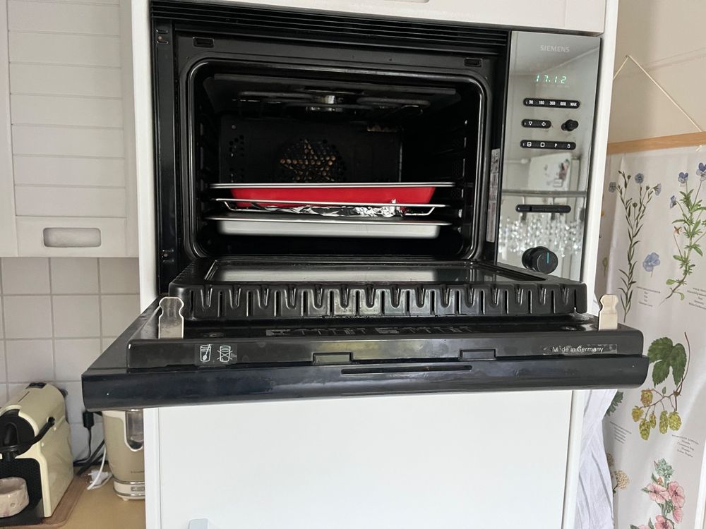 Siemens BF722R1B1 IQ700 Einbau-Mikrowelle, Schwarz, CookControl7
