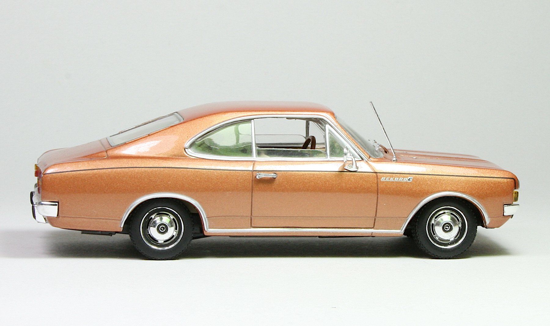 Minichamps Modellautos: Minichamps Opel Rekord C – Gebraucht aus Elsau von Peekay8 7