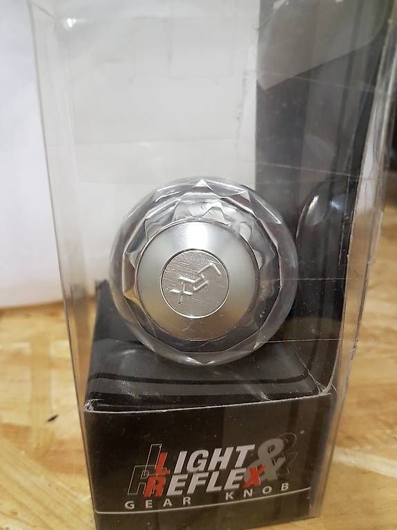 Giochi: Pomello per cambio con luci led – Usato da Giubiasco venduto da ton_vpl7 2