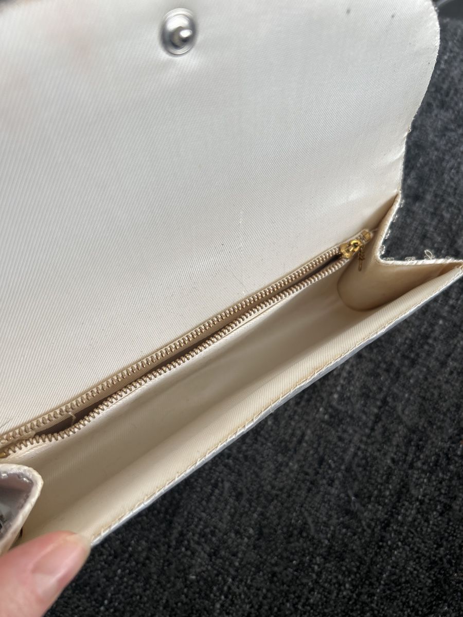Borse da donna: Antike Clutch – Usato da zürich venduto da gettingridofstuff 2
