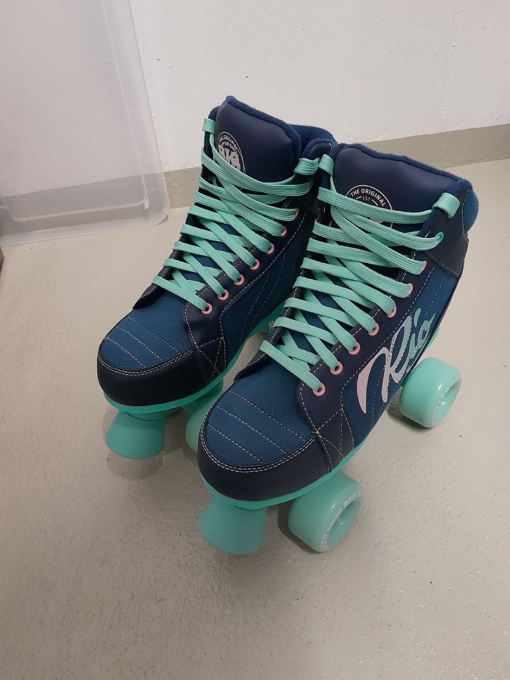 Rio Roller Pattini in linea & Pattini a rotelle: Rio Roller Grösse 39.5 Rollschuhe – Nuovo (secondo la descrizione) da Brülisau venduto da m.schweizer93
