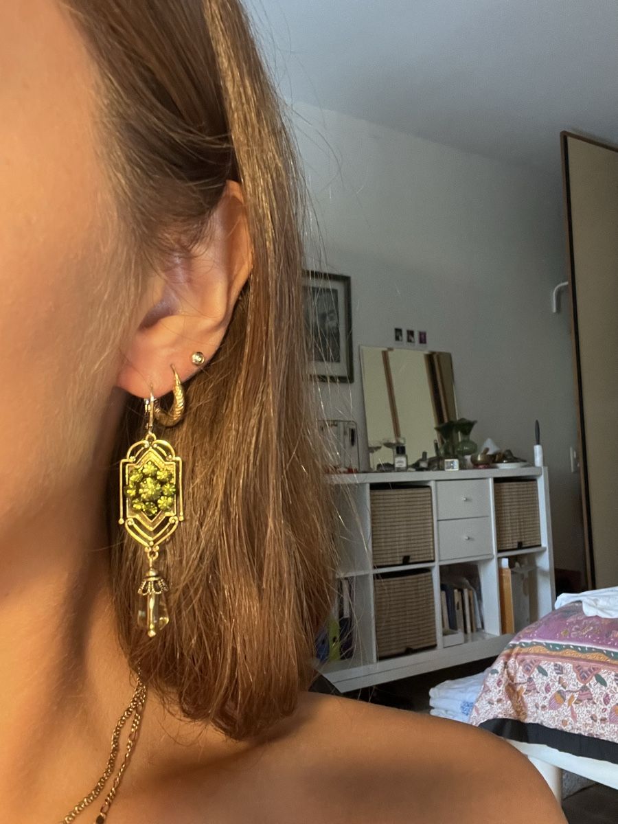 Boucles d'oreille: Pendant earrings – D'occasion à Vezia par chi_byp8