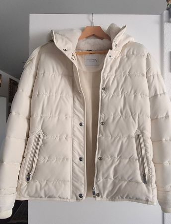 Daunenjacke Gr. 42 mit Kapuze