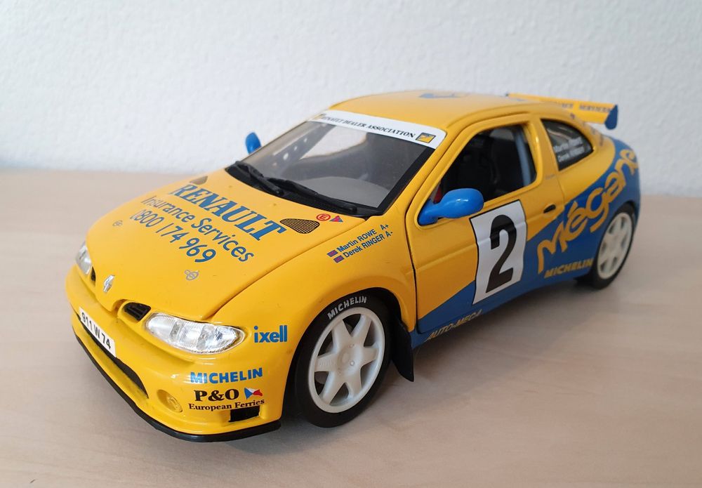 Adquiridos: Renault Maxi Mègane