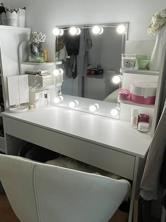 Coiffeuses: Schminktisch weiss mit LED Lichter – D'occasion à Horgen par fra_j2cd