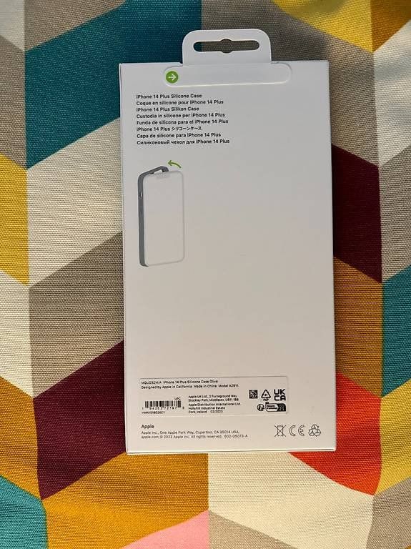 Apple Cover & Protezioni schermo: Apple iPhone 14 Plus Silicone Case MagSafe olive – Nuovo e nell'imballaggio originale da Berneck venduto da Koenner.J 1