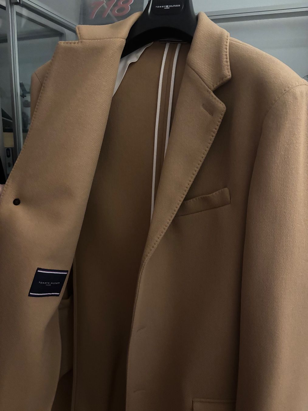 Tommy Hilfiger Cappotti: Herren-Wollmantel – Nuovo (secondo la descrizione) da Biel/Bienne venduto da Macan16 2