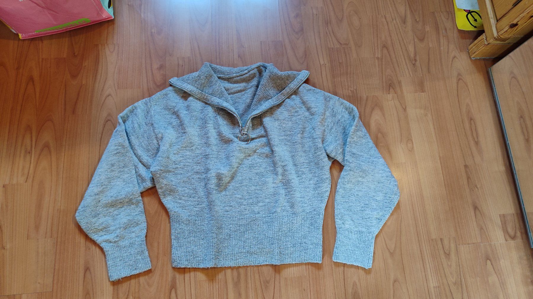 H&M Maglioni & Felpe: Pullover, Gr.S-M, Set: 8 Stk. – Nuovo (secondo la descrizione) da Brüttisellen venduto da nic_xm7s 2