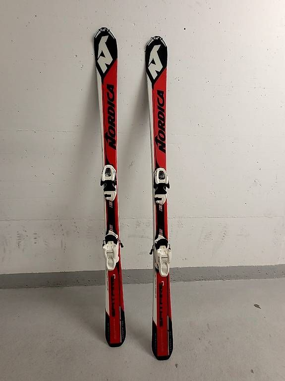 Skis: Ski nordica Spitfire 150cm – Gebraucht aus Zürich von Virginie_marques