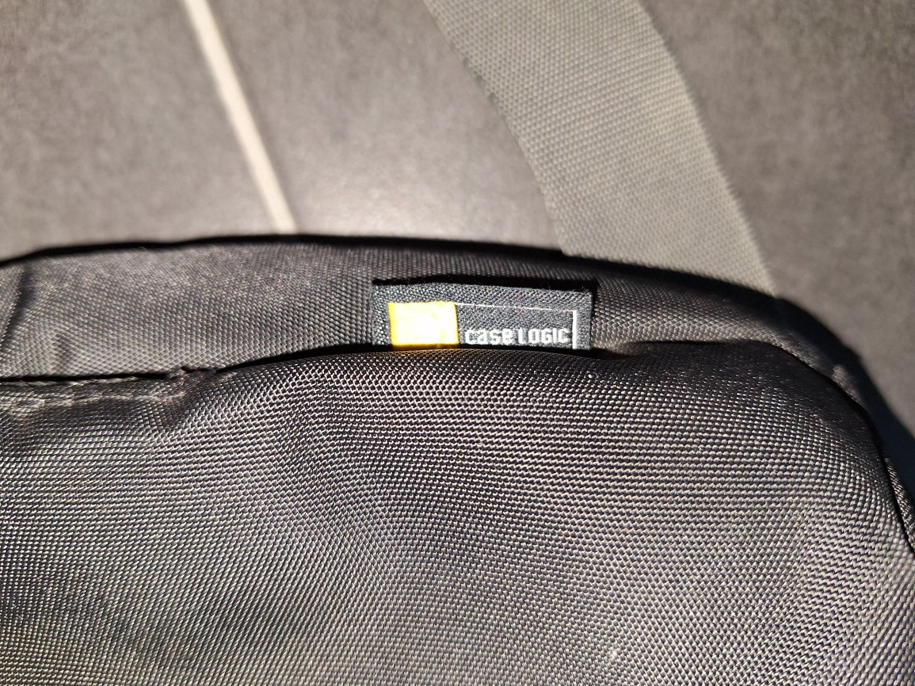 Taschen: Stofftasche iPad, Laptop & Tablets Case Logic – Neu (gemäss Beschreibung) aus Muri b. Bern von smt_hqn7 2