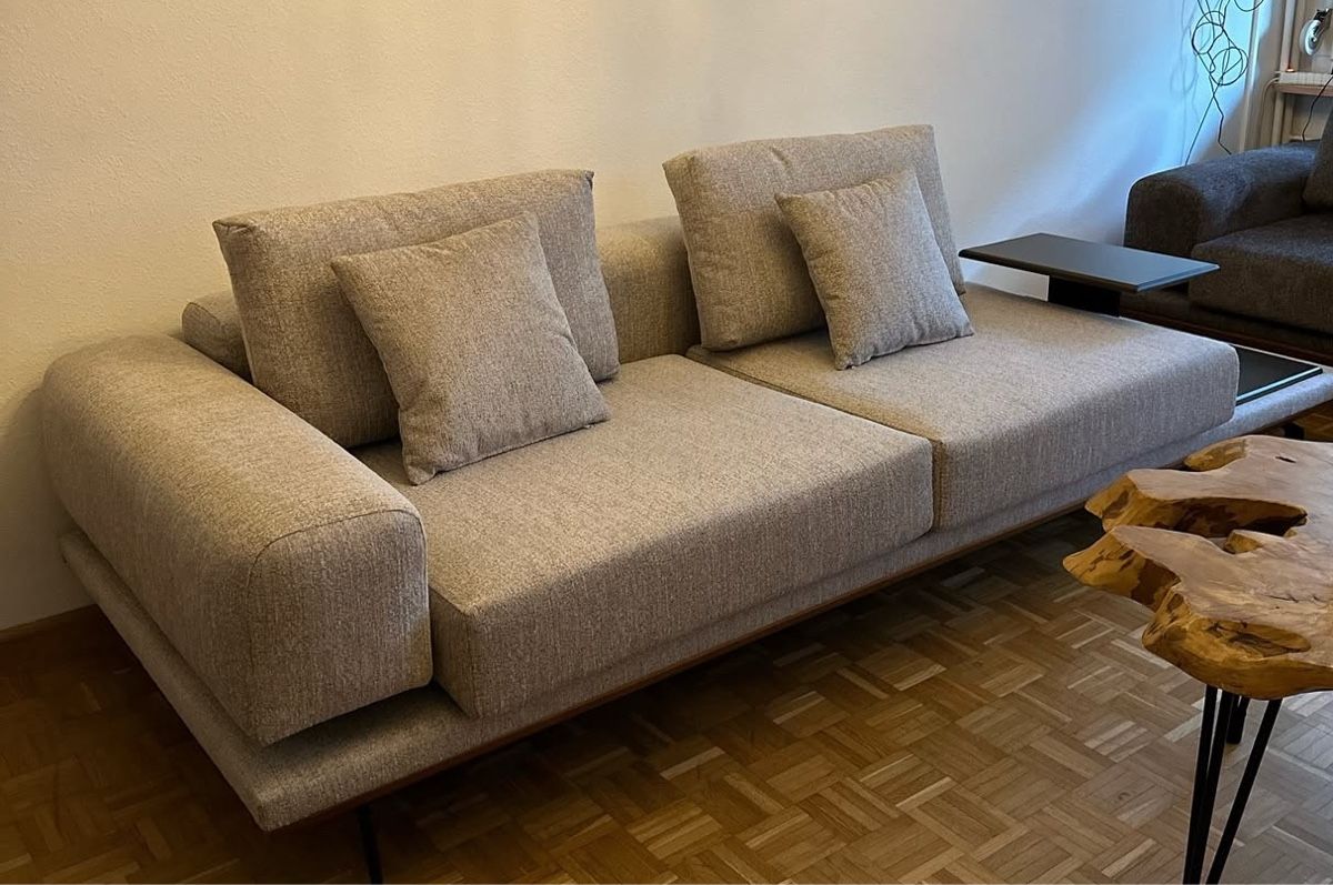 Sofas: Leon Sofa – D'occasion à Basel par gae_b8zt