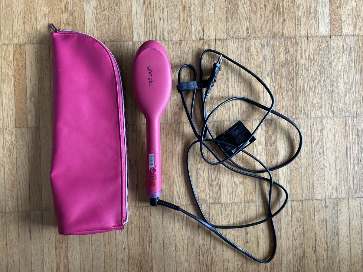 Altro per la cura dei capelli: Glättungsbürste ghd glide – Usato da Zürich venduto da Pilot.RR 1