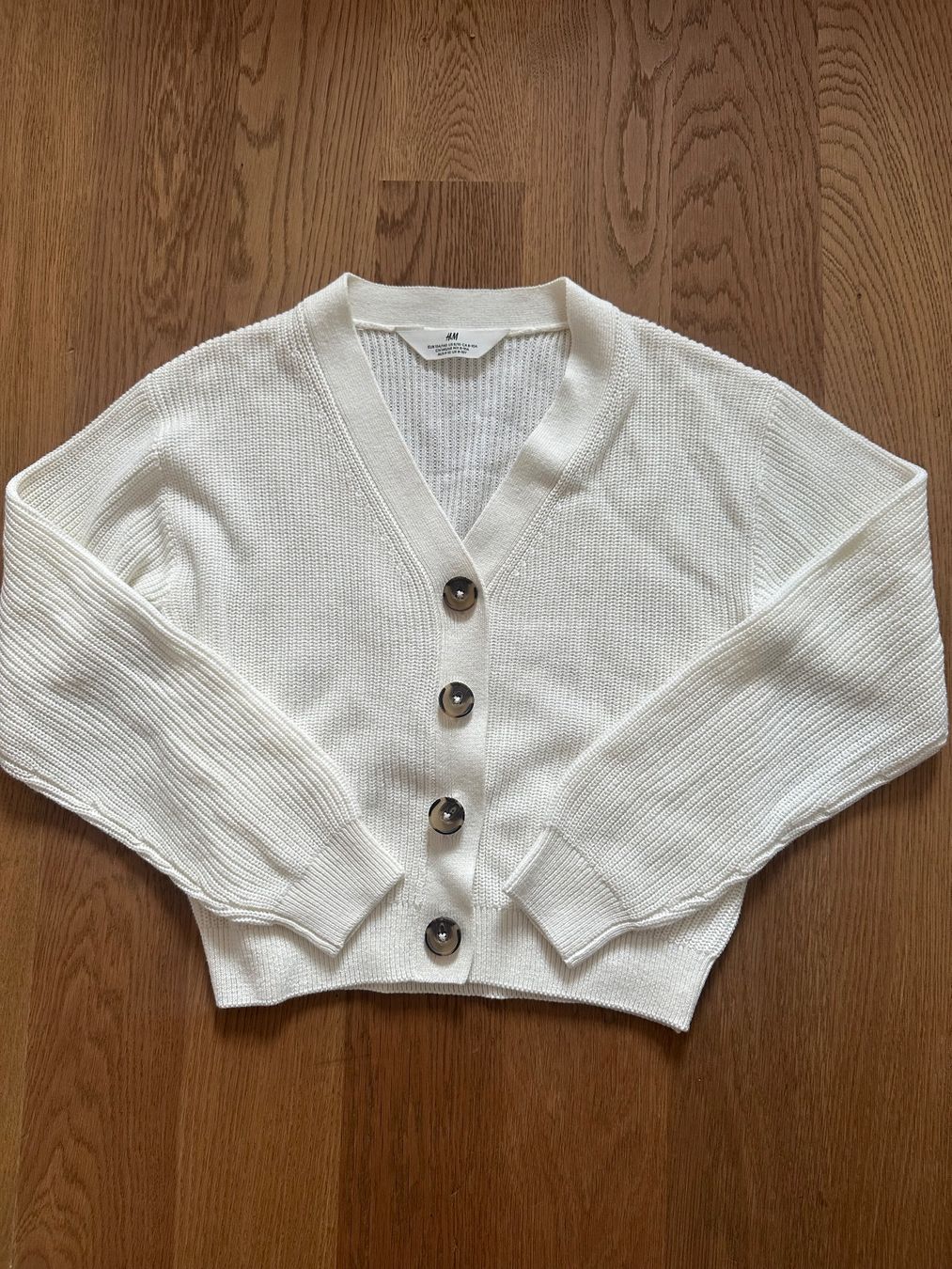 H&M Pulls et sweat-shirts: Sweaters – Neuf (Voir description) à Binningen par mar_nz5s 4